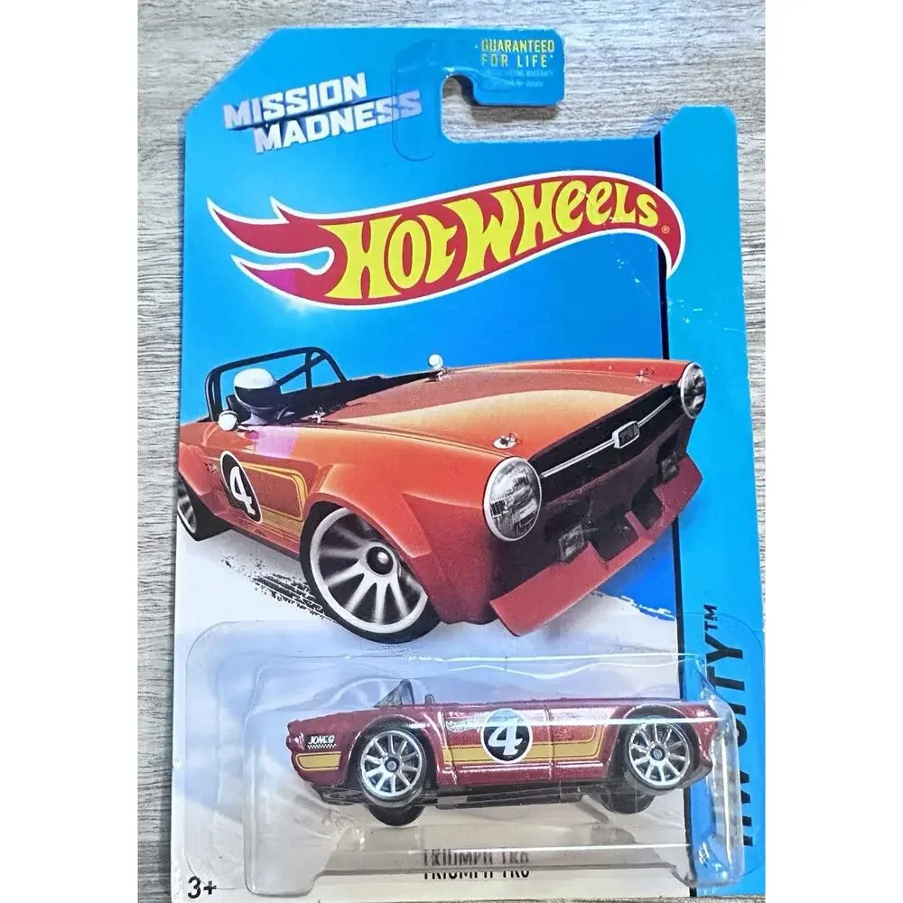 Hot Wheels Mission Madness HW City Triumph TR6 Kroger Exclusive Orange New H89